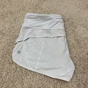 lululemon Speed Short, size 6, White